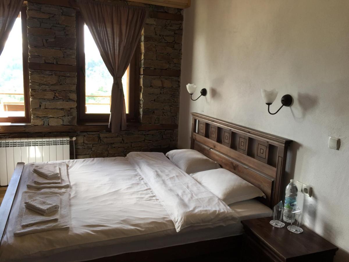 Калпаците - Kalpacite Guest Houses Skrebatno Екстер'єр фото