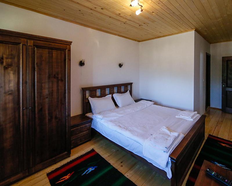 Калпаците - Kalpacite Guest Houses Skrebatno Екстер'єр фото