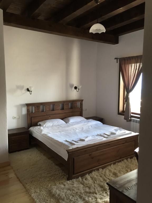 Калпаците - Kalpacite Guest Houses Skrebatno Екстер'єр фото